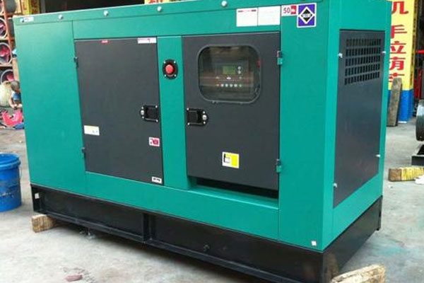 格尔木如何检查机油的使用时间？